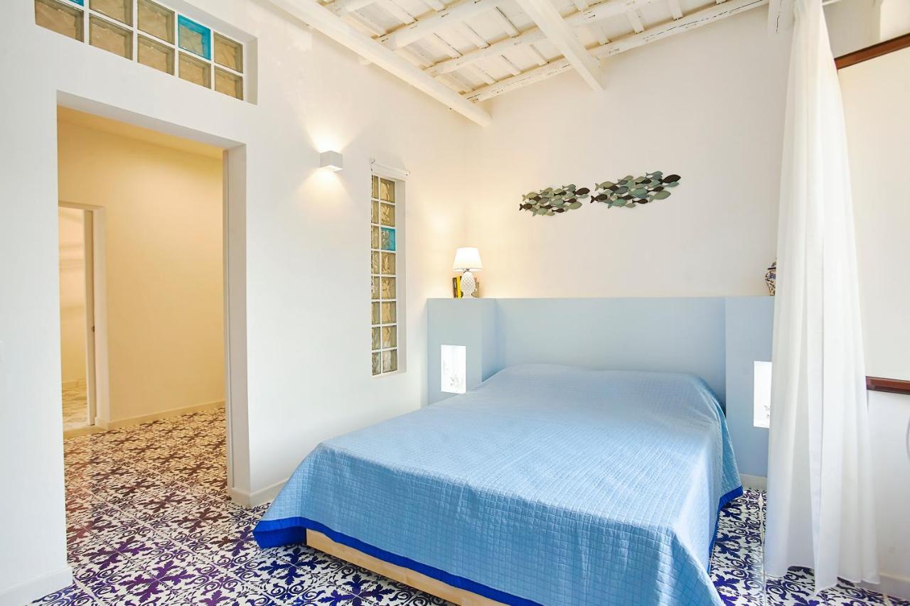 Be Sicily - In The Center 80 Mt From The Beach - In Centro Sul Mare - 70 Mq Trapani Eksteriør bilde
