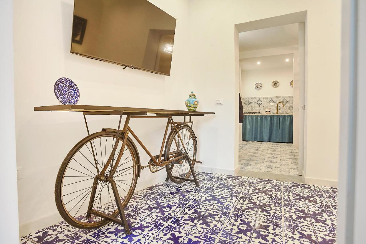 Be Sicily - In The Center 80 Mt From The Beach - In Centro Sul Mare - 70 Mq Trapani Eksteriør bilde