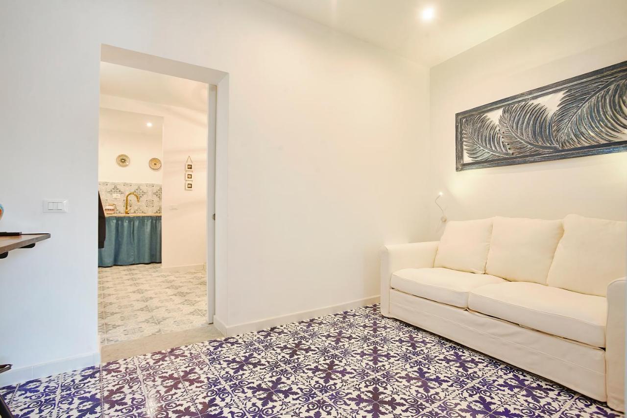 Be Sicily - In The Center 80 Mt From The Beach - In Centro Sul Mare - 70 Mq Trapani Eksteriør bilde